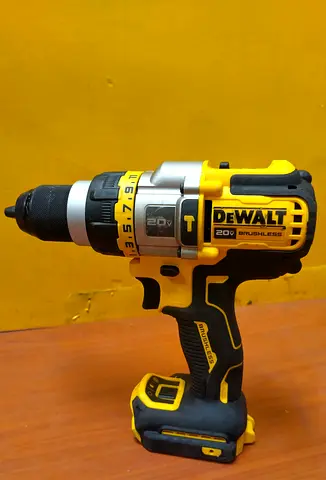 DEWALT 3 SPEED TIGHTER 18V B.L HAMMER