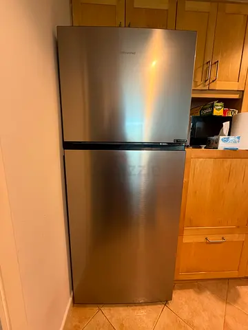 Hisense Top Freezer Refrigerator - Stainless Steel, Good Condition