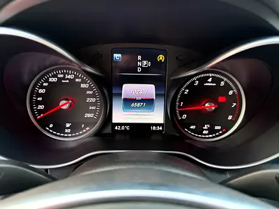 صورة مصغرة 10 لـ 2015 Mercedes-BENZ C-CLASS