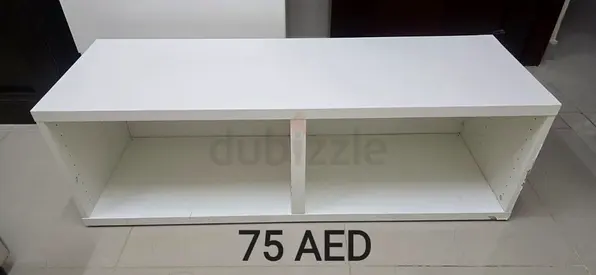 White low TV stand / media shelf - simple design, good condition
