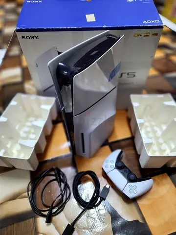 PS5-Slim disc version. Jailbroken 11.00