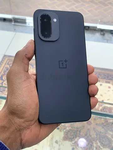 OnePlus 15R (512 Gb)excellent condition - matte black,