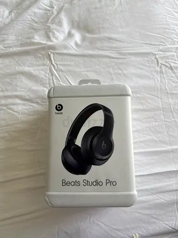 Beats Studio Pro Wireless Headphones - Boxed