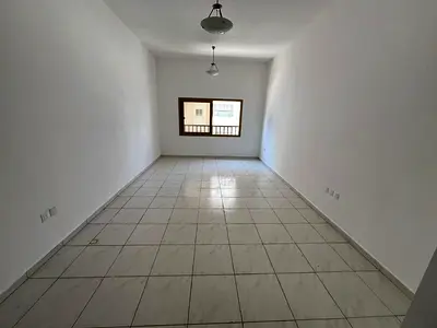 Al Nuaimiya 3 Ajman - Central air conditioning - Balcony with excellent view - Built-in wardrobes - Prime location