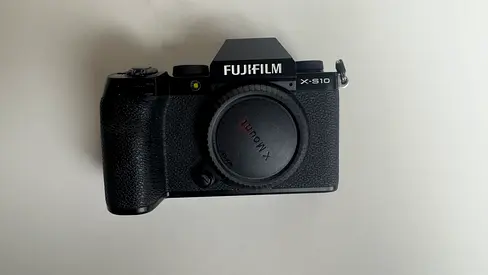 FUJIFILM XS-10 | V1 FLASH | 50MM SIGMA PRIME LENS