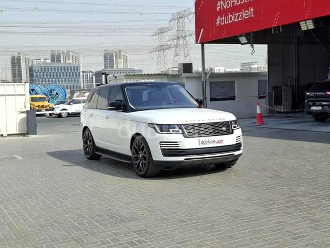 Land Rover Range Rover 2021 — photo 1 of 20