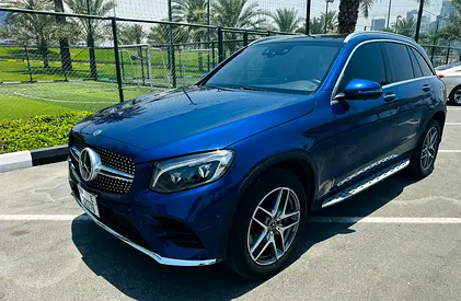 Mercedes-Benz GLC 300 AMG 4MATIC 2019 | Canadian Specs | Mint Condition