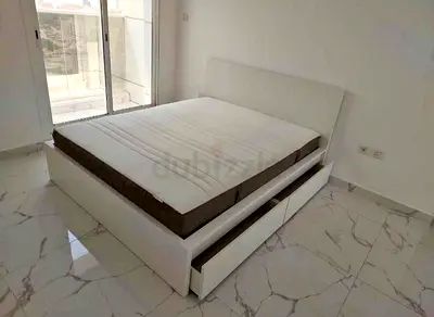 IKEA malam bed with mattress King size bed 2 storage drawers underneath is available