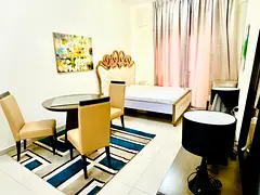 PRIVATE ROOM