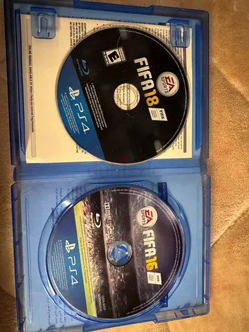 FIFA 16  FIFA 18 PS4 Discs - Two Sports Games (Used)