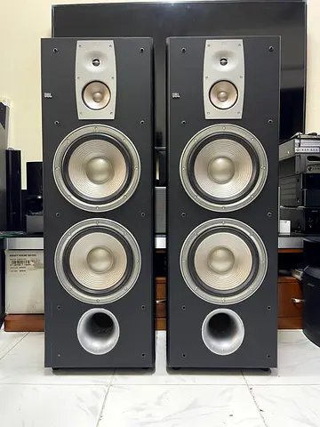2PC JBL BIG TOWER SPEAKERS MADE IN USA