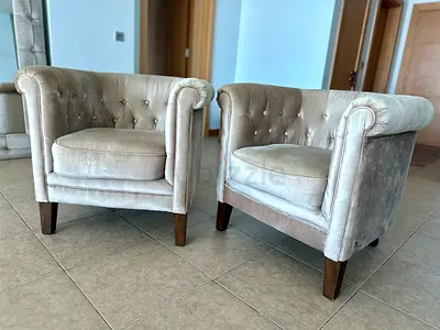 Pair of Velvet Button-Tufted Armchairs - Light Beige