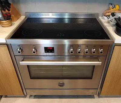Free Delivery- Bertazzoni Italian 5-Burner Electric Ceramic Cooking Range 90x60 CM