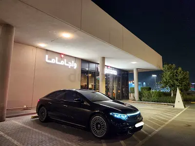 A BEAUTIFUL EQS 580 4MATIC | GCC Specs | Low Mileage, 1st Owner, Under Warranty Service - GARG