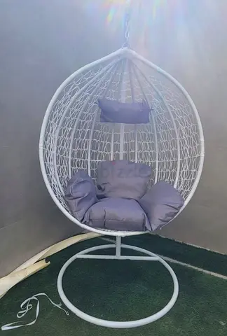 White Hanging Egg Chair with Cushions - Good Condition