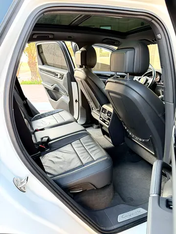 2018 Porsche CAYENNE — миниатюра 12