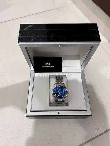 IWC Pilots Watch Automatic with Black Dial and Steel Bracelet