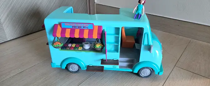 Blue Play Food Truck Toy with Accessories and Figure