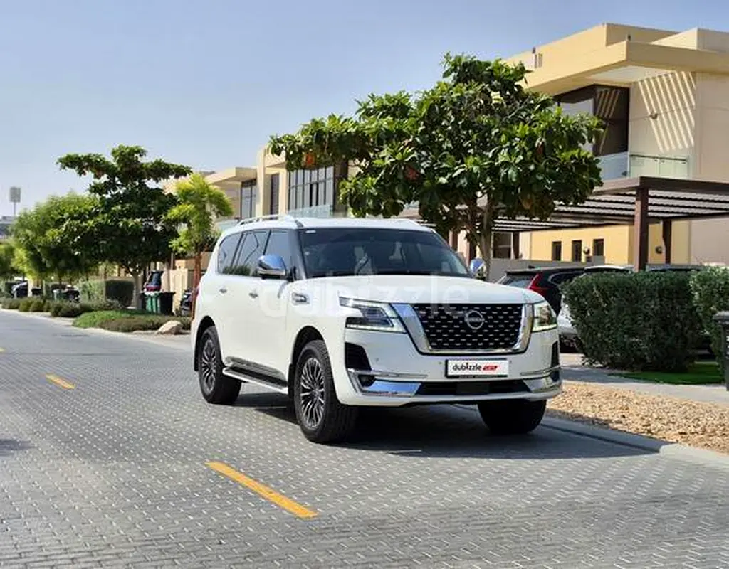 Nissan Patrol 2023 — photo 1 of 15