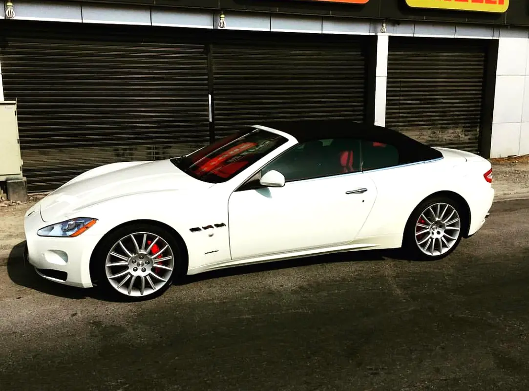 Maserati GranCabrio 2011 — photo 1 of 11