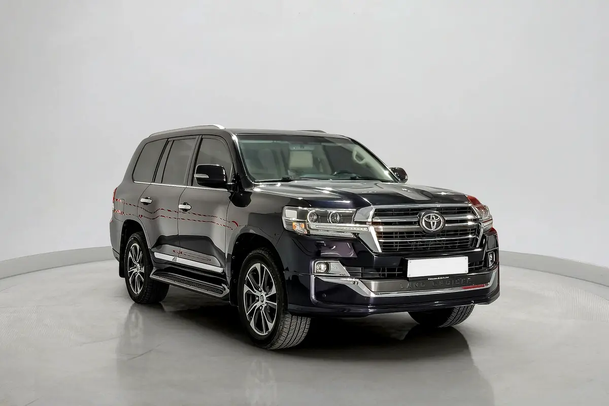 Toyota Land Cruiser 2020 — photo 1 of 14