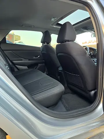 2021 Hyundai ELANTRA — миниатюра 9
