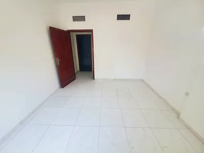 Lavish 1bhk good building near muwailah bus stop rent in just 34k