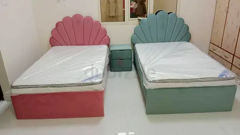 Brand new luxurious model Double size bed and matters good quality double bed!