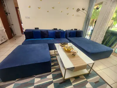 VERY SPACIOUS SOFASET