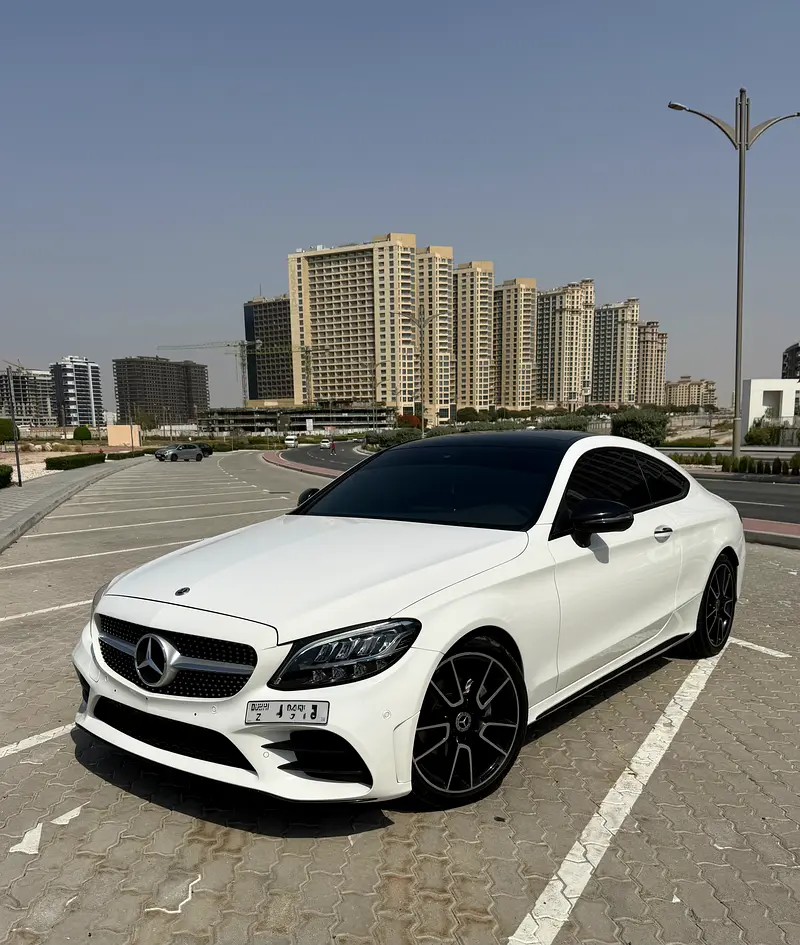 Mercedes-Benz C-Class 2022 — photo 1 of 13