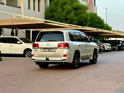 صورة 3 لـ 2021 Toyota LAND CRUISER