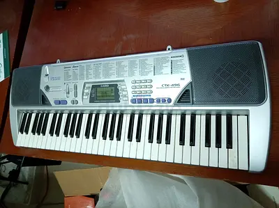 Casio CTK-496 61-Key Portable Keyboard in Good Condition