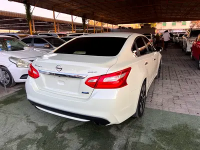 2017 Nissan ALTIMA — фото 8