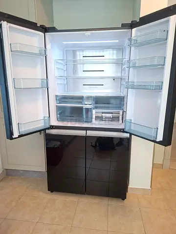 Hitachi latest model 4 door fridge freezer same like new condition perfect working