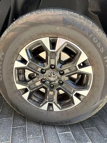 Original BYD 18 Alloy Wheels with Tyres 265/65R18 Excellent Condition Driven only 2,400KM