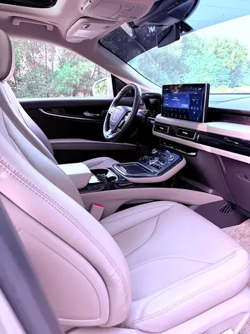 2023 Lincoln NAUTILUS 照片 9