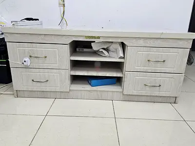 TV TABLE