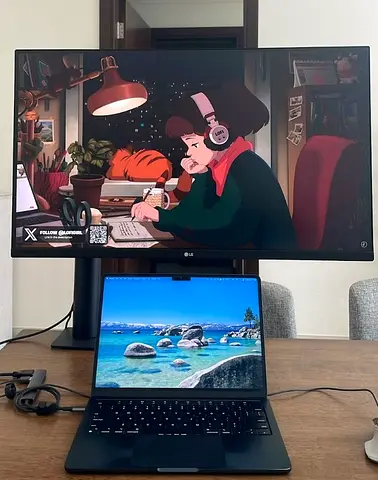 32 LG Monitor with Ergonomic Stand - Very Good Condition