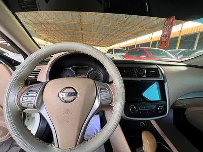 2017 Nissan ALTIMA — фото 16