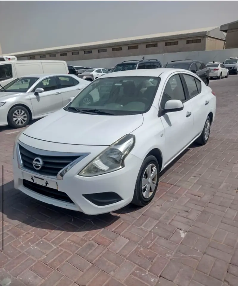 Nissan Sunny 2019 — photo 1 of 14