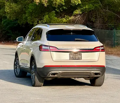 2023 Lincoln NAUTILUS 照片 4