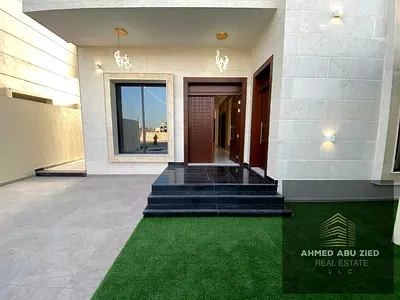 Five spacious bedrooms, seven bathrooms, a large living room and majlis (formal sitting room), and a maid's room with an attached bathroom. Land area