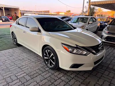 2017 Nissan ALTIMA — фото 3