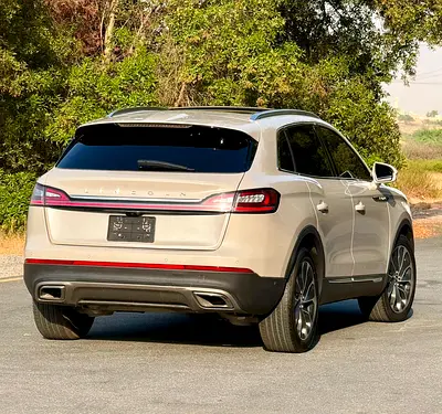 2023 Lincoln NAUTILUS 照片 6