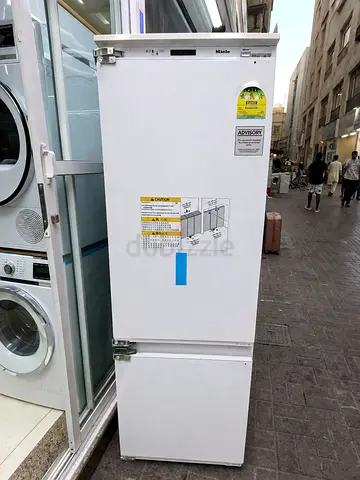 Miele Built-in Refrigerator Freezer (White) - Good Working Condition