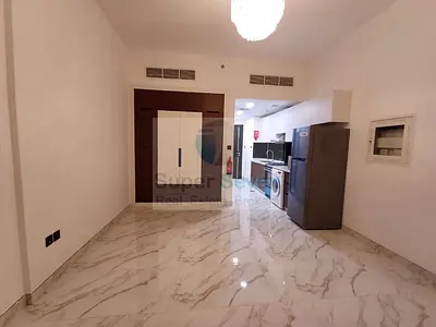 استوديو جديد كلياً للإيجار في أوليفز باي ذا دانوب || شرفة كبيرة