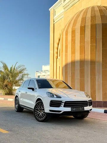 2018 Porsche CAYENNE — миниатюра 18