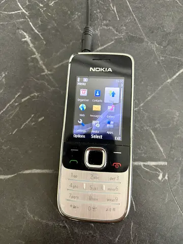Nokia 2730c classic rare phone