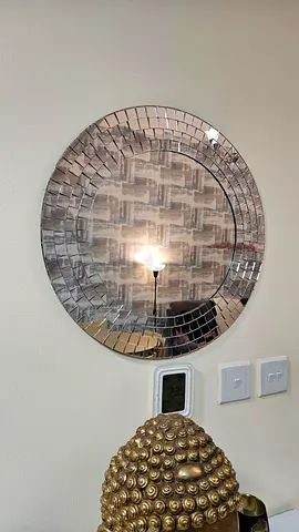 Round Decorative Mosaic Wall Mirror — 60cm, Silver