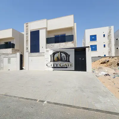 استثمر في منزل يجمع بين الفخامة والمساحة في العامرة